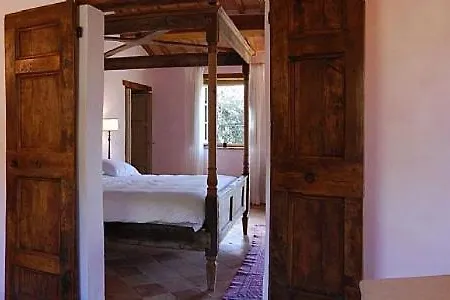 Sleeps 8 Pool Wifi Villa