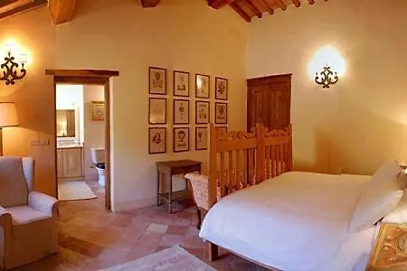 Villa Sleeps 8 Pool Wifi *
