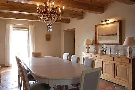 Sleeps 8 Pool Wifi