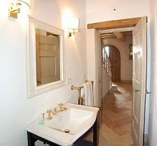 Sleeps 8 Pool Wifi Villa *